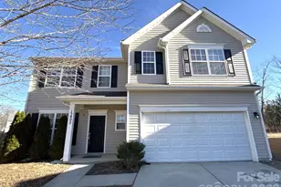 13802 Plowdon Ct, Charlotte, NC 28215 - Photo 1