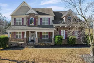 704 Springwood Dr, Waxhaw, NC 28173 - Photo 1