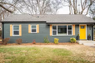 445 Hillcrest Dr, Statesville, NC 28677 - Photo 1