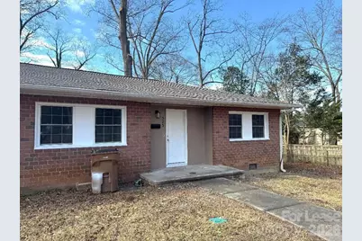 323 N Flint Street, Lincolnton, NC 28092 - Photo 1