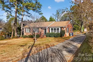 212 N Pine Lake Dr, Spartanburg, SC 29301 - Photo 1