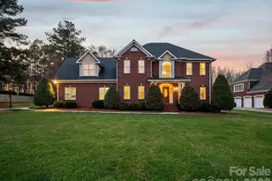 10019 Elibren Ln, Matthews, NC 28105 - Photo 1