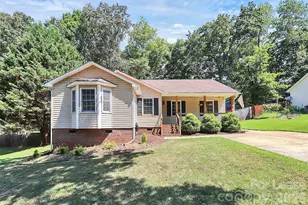 105 Antelope Dr, Mount Holly, NC 28120 - Photo 1