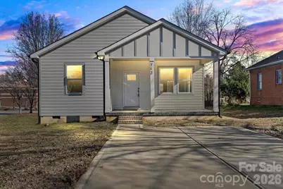 712 N Washington Street, Shelby, NC 28150 - Photo 1