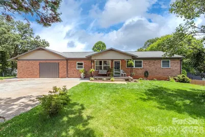 39 N Pershing Road, Asheville, NC 28805 - Photo 1
