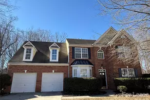10931 Chastain Parc Dr, Charlotte, NC 28216 - Photo 1