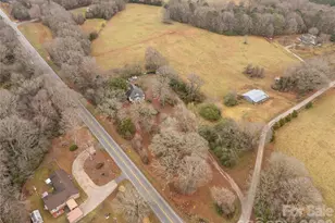 3878 Catawba River Rd, Fort Lawn, SC 29714 - Photo 1