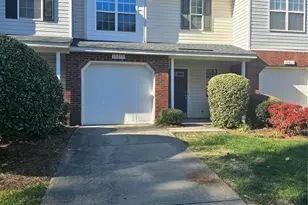 10013 University Park Ln, Charlotte, NC 28213 - Photo 1