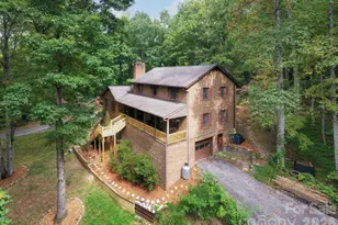 410 Rockwood Dr, Hendersonville, NC 28792 - Photo 1