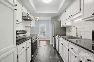 9241 N Vicksburg Park Ct, Charlotte, NC 28210 - Photo 1