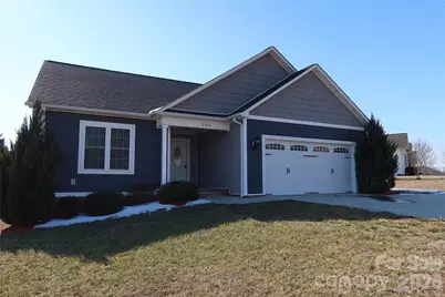 506 E Carpenter Street, Maiden, NC 28650 - Photo 1