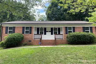 3623 Driftwood Dr, Charlotte, NC 28205 - Photo 1
