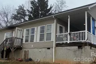 5 Loop Rd, Candler, NC 28715 - Photo 1