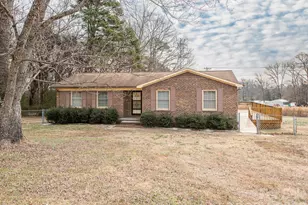 7701 Idlewild Dr, Concord, NC 28027 - Photo 1