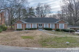 3100 Wamath Dr, Charlotte, NC 28210 - Photo 1