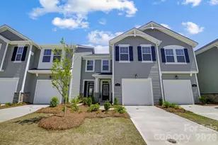 9234 Pagoda Oak Dr, Charlotte, NC 28269 - Photo 1