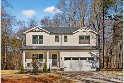 4207 Eagle Chase Drive, Charlotte, NC 28216 - Photo 1