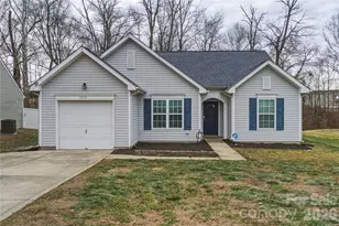 5830 Shining Oak Ln, Charlotte, NC 28269 - Photo 1