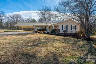 2596 Prince Dr, Lincolnton, NC 28092 - Photo 1