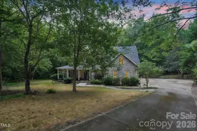 1900 High Oaks Lane, Raleigh, NC 27606 - Photo 1