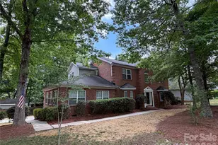 4926 Ardenwoods Dr, Charlotte, NC 28215 - Photo 1