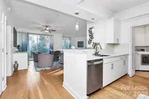300 W 5th St, Charlotte, NC 28202 - Photo 1