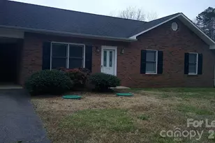 3310 39th Ave Ct NE, Hickory, NC 28601 - Photo 1