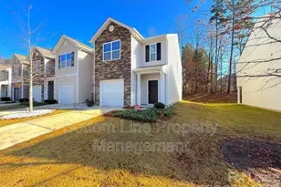 6104 Guildford Hill Ln, Charlotte, NC 28215 - Photo 1