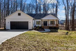 428 Florence Cir, Statesville, NC 28625 - Photo 1