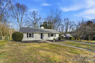 931 Hickory Nut St, Charlotte, NC 28205 - Photo 1