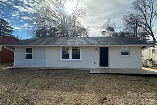 826 Aileen Cir, Pineville, NC 28134 - Photo 1