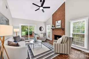 9227 N Vicksburg Park Ct, Charlotte, NC 28210 - Photo 1