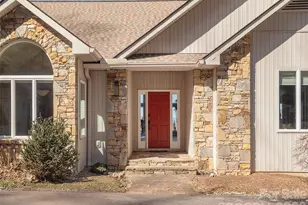 402 Claremont Dr, Flat Rock, NC 28731 - Photo 1