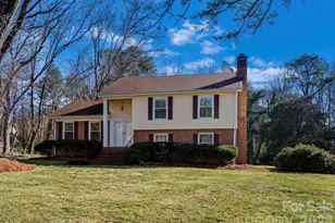 3000 Windrow Ln, Matthews, NC 28105 - Photo 1