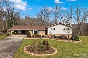 550 32nd Ave Dr NW, Hickory, NC 28601 - Photo 1