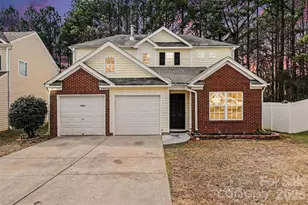 4407 Devonhill Ln, Charlotte, NC 28269 - Photo 1