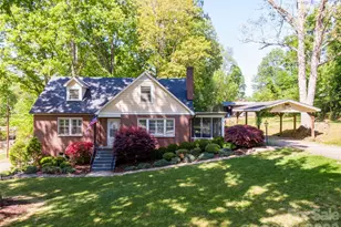 216 31st Ave NW, Hickory, NC 28601 - Photo 1