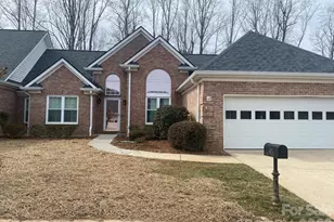 3131 9th Street Drive NE, Hickory, NC 28601 - Photo 1