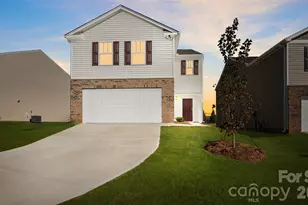 42 Caroline Vly Ln, Hendersonville, NC 28792 - Photo 1