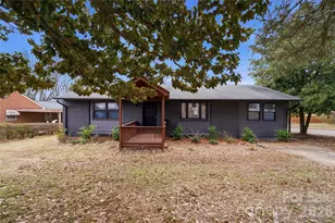 3027 Remington St, Charlotte, NC 28216 - Photo 1