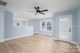 1010 E Catawba St, Lincolnton, NC 28092 - Photo 1