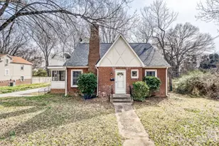 639 E Iredell Ave, Mooresville, NC 28115 - Photo 1