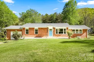 154 Cactus Ln, Franklin, NC 28734 - Photo 1