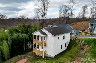 115 Northbend Dr, Asheville, NC 28804 - Photo 1