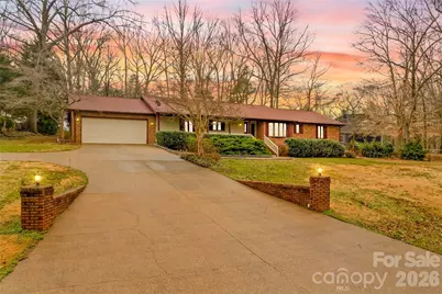 156 Eastwood Drive, Statesville, NC 28625 - Photo 1