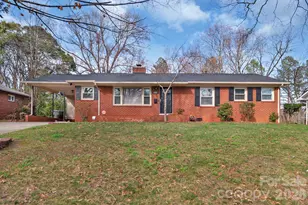 643 Seneca Pl, Charlotte, NC 28210 - Photo 1