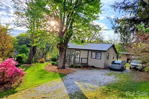 8 Linda Vista Dr, Asheville, NC 28806 - Photo 1