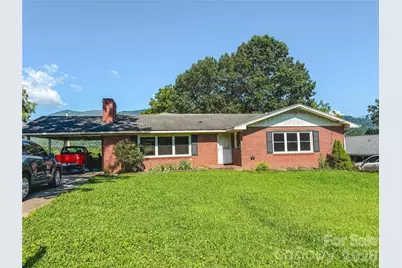 32 Tate Street, Waynesville, NC 28786 - Photo 1