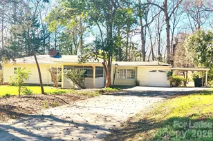 2401 Vista Dr, Charlotte, NC 28212 - Photo 1