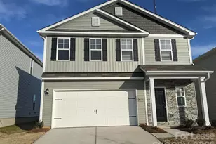 4213 Stoneygreen Ln, Charlotte, NC 28215 - Photo 1
